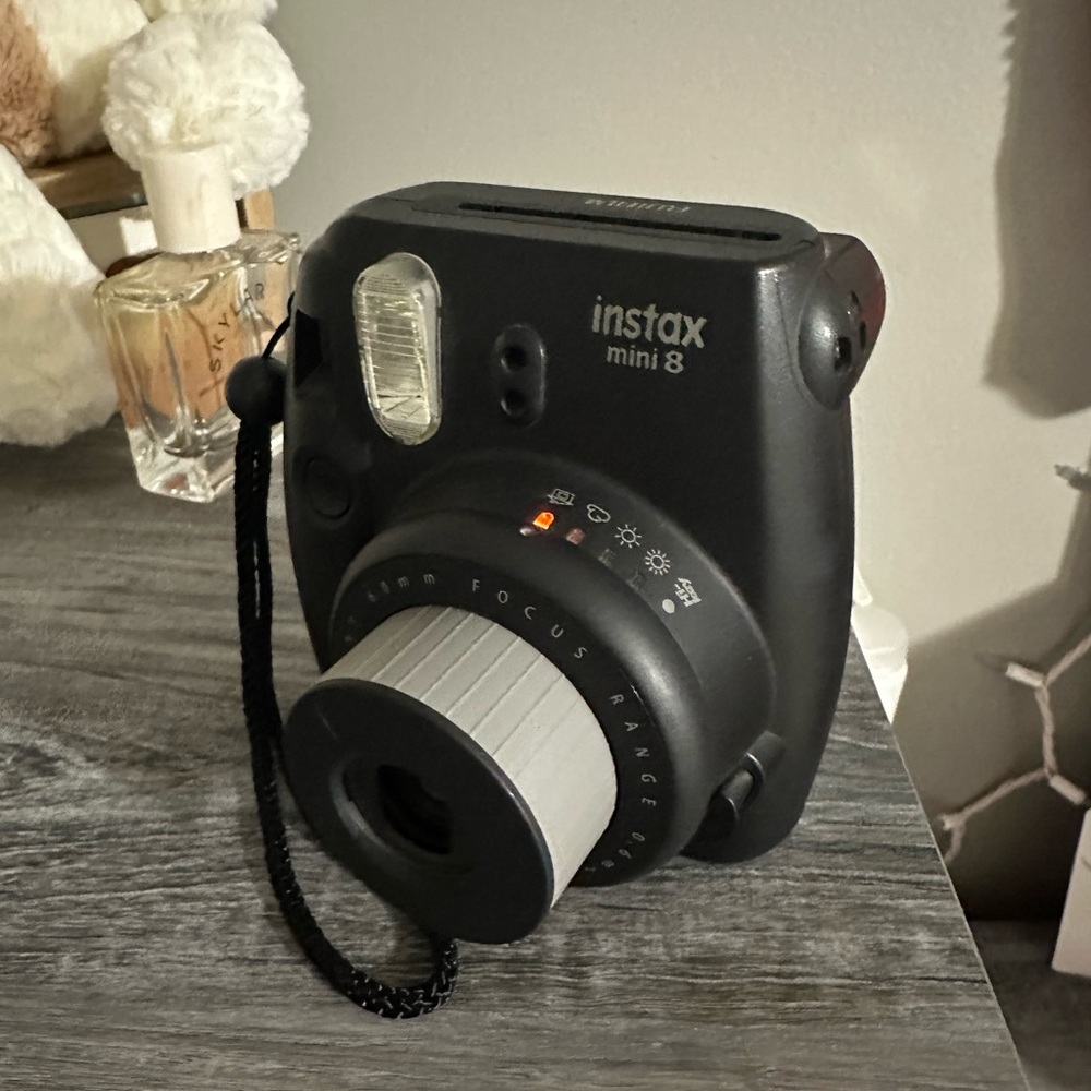 Fujifilm Instax Mini 8 Instant Camera - Black